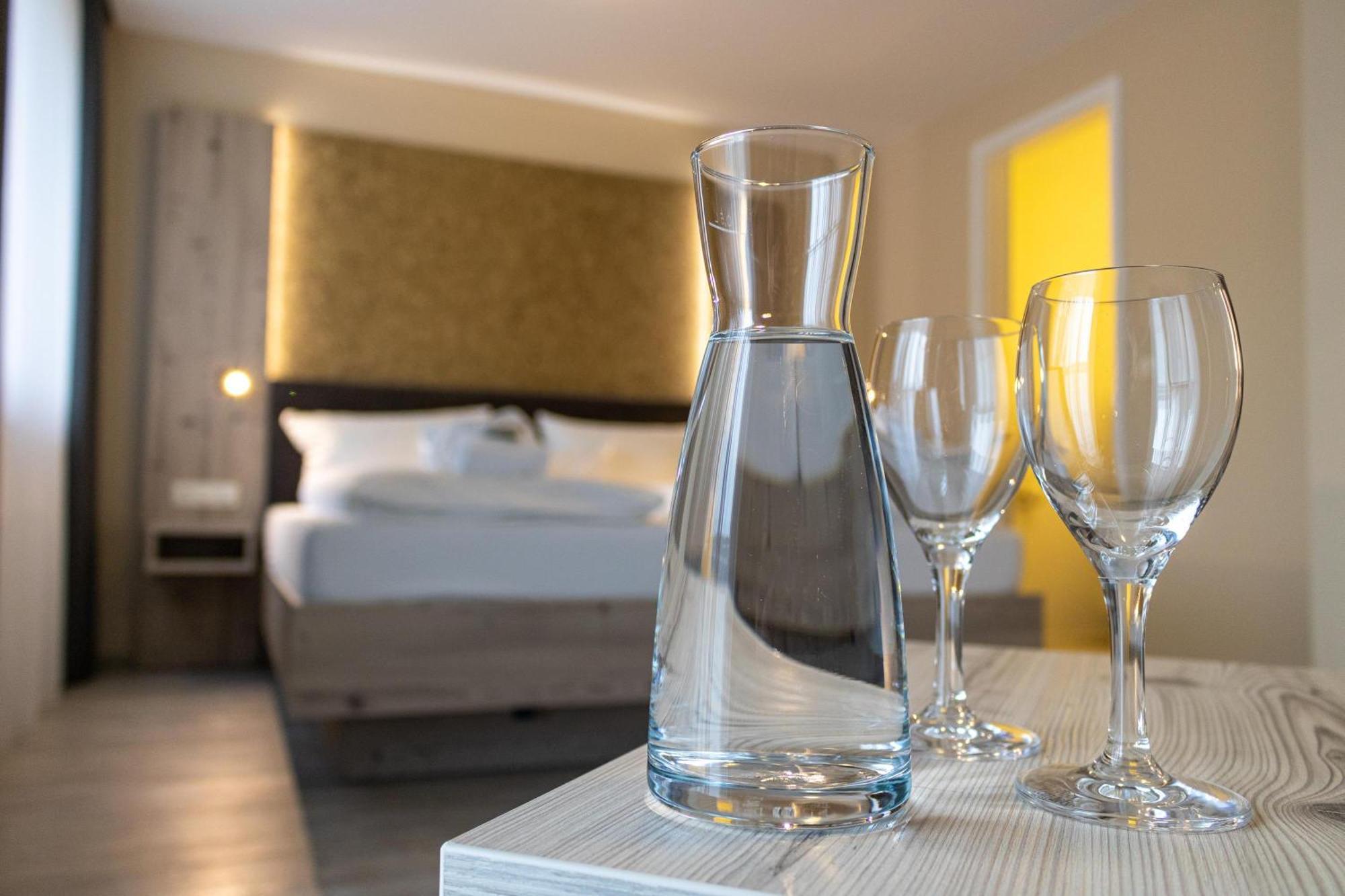 Hotel Dirsch Wellness & Spa Resort Emsing Екстериор снимка